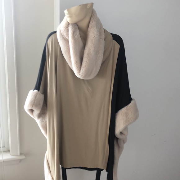 Joseph Ribkoff Poncho - Picture 2 of 14